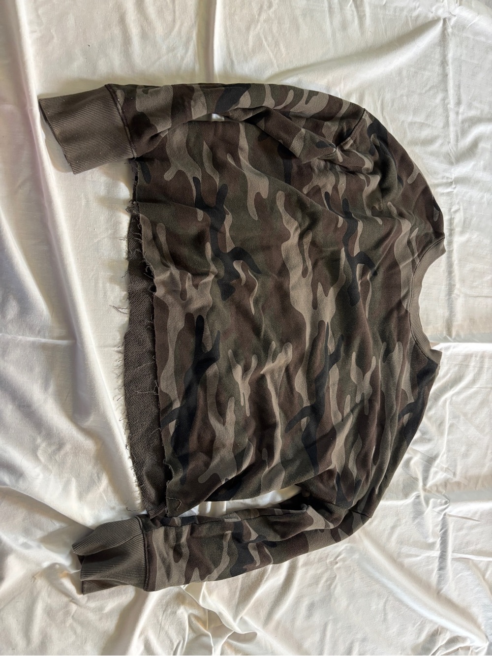 Time and Tru Brown Camouflage Crewneck Sweatshirt